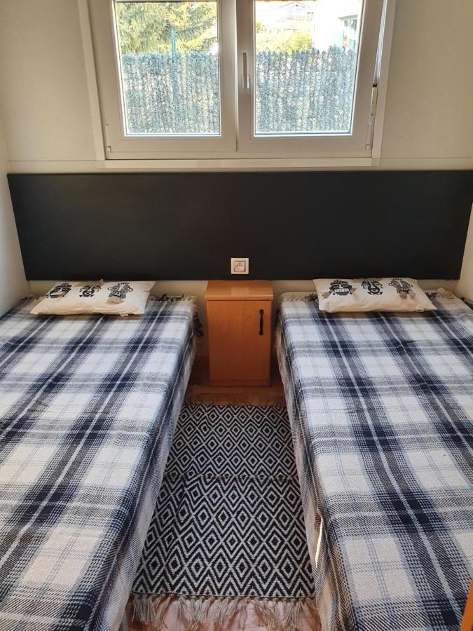 Mobil Home Dans Camping Saillagouse Exteriör bild